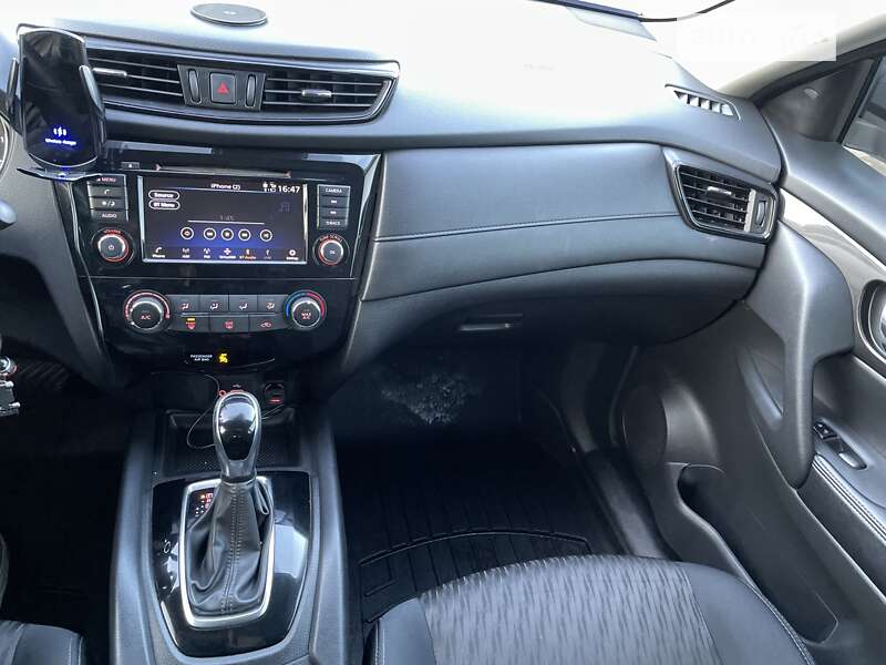 Внедорожник / Кроссовер Nissan Rogue 2019 в Кривом Роге