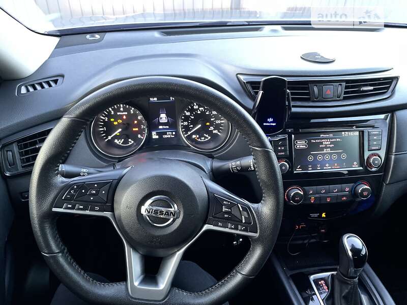 Внедорожник / Кроссовер Nissan Rogue 2019 в Кривом Роге