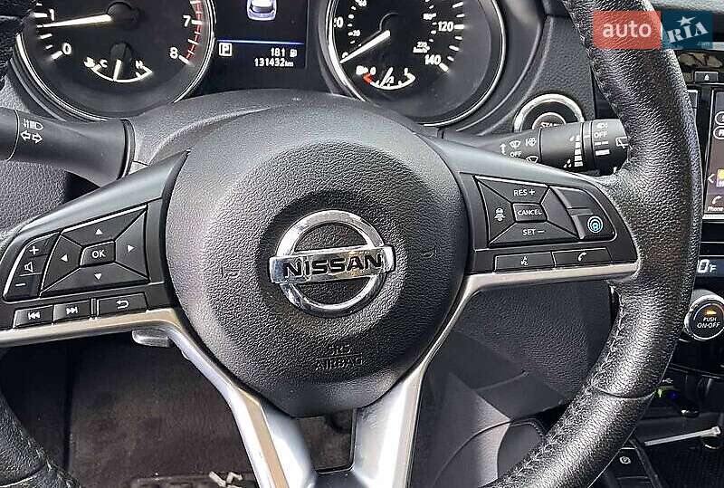 Позашляховик / Кросовер Nissan Rogue 2018 в Києві