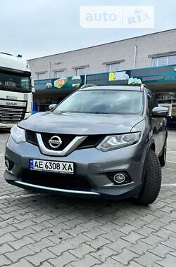 Внедорожник / Кроссовер Nissan Rogue 2015 в Павлограде