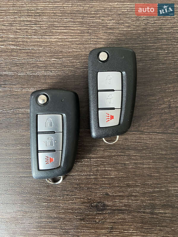 Позашляховик / Кросовер Nissan Rogue 2017 в Переяславі