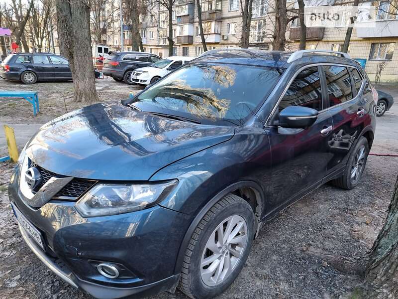 Внедорожник / Кроссовер Nissan Rogue 2014 в Киеве