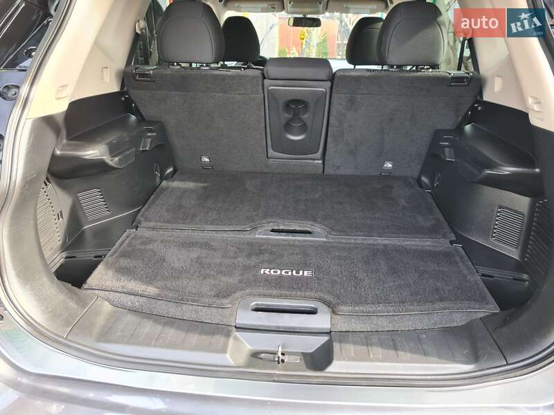 Позашляховик / Кросовер Nissan Rogue 2018 в Одесі