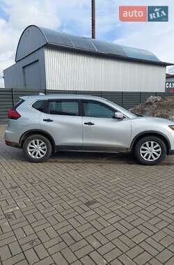 Внедорожник / Кроссовер Nissan Rogue 2016 в Черкассах