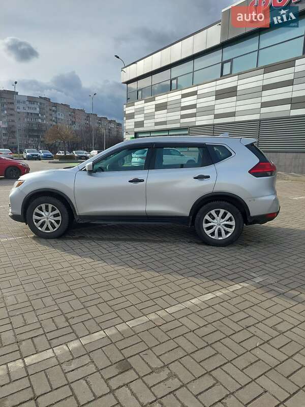 Позашляховик / Кросовер Nissan Rogue 2016 в Черкасах фото 4 Позашляховик / Кросовер Nissan Rogue 2016 в Черкасах