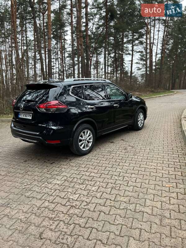 Позашляховик / Кросовер Nissan Rogue 2018 в Львові
