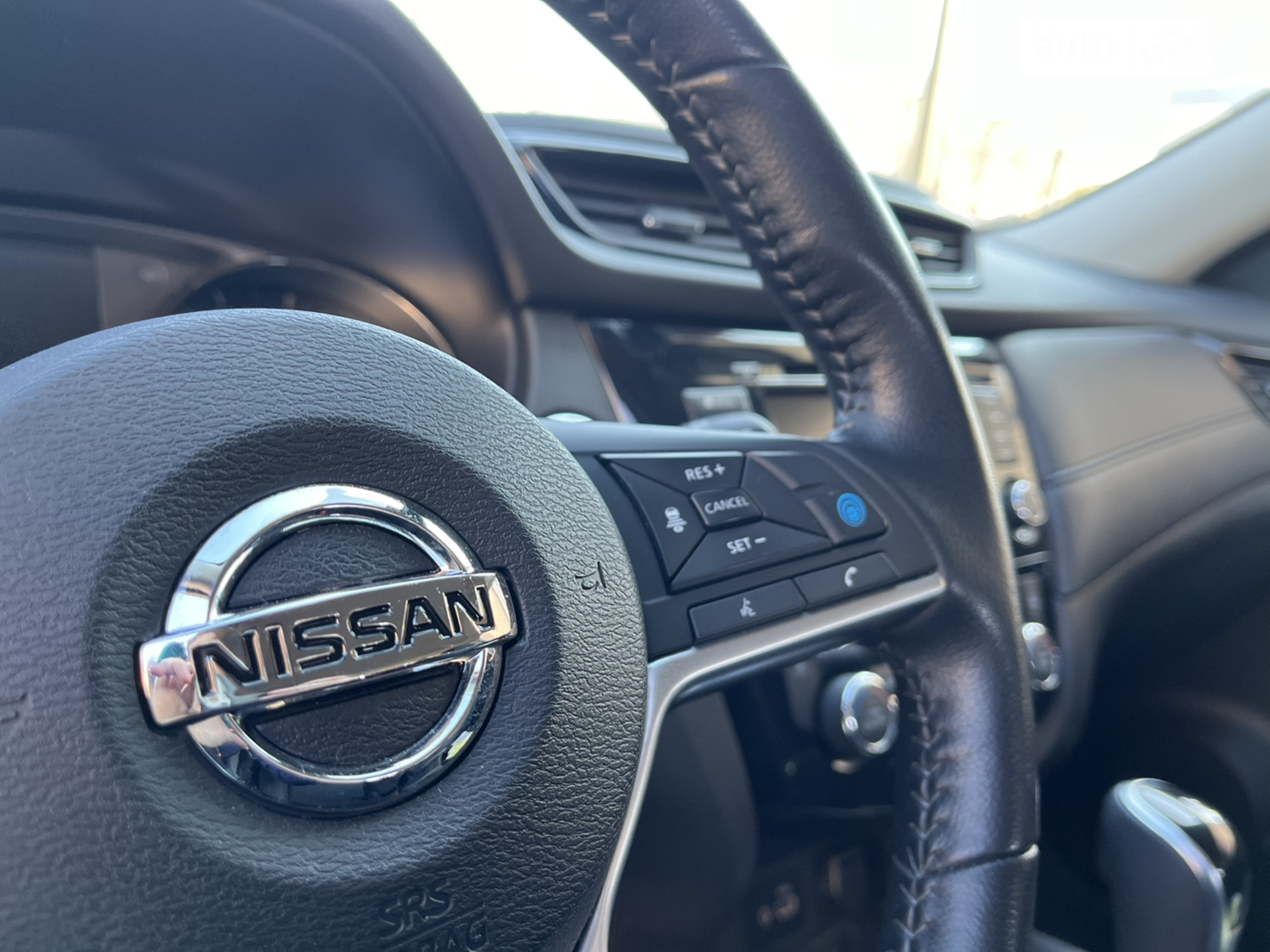 2019 Nissan Rogue - мініатюра 21