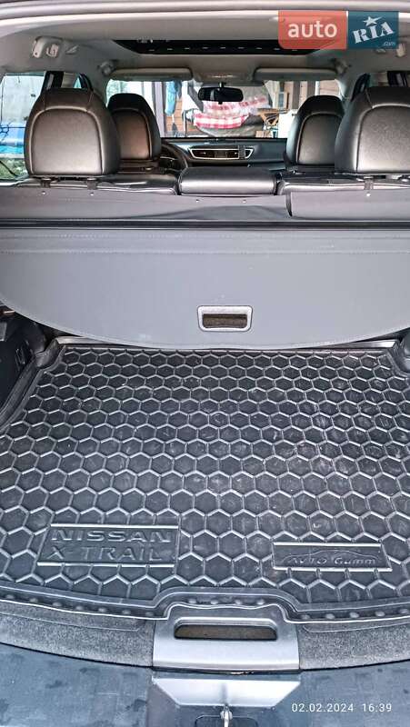 Позашляховик / Кросовер Nissan Rogue 2015 в Первомайську