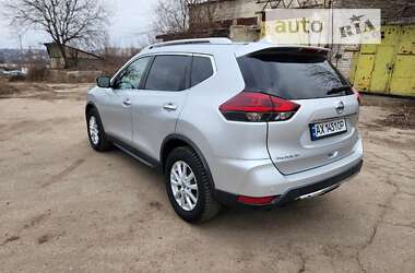 Внедорожник / Кроссовер Nissan Rogue 2019 в Киеве