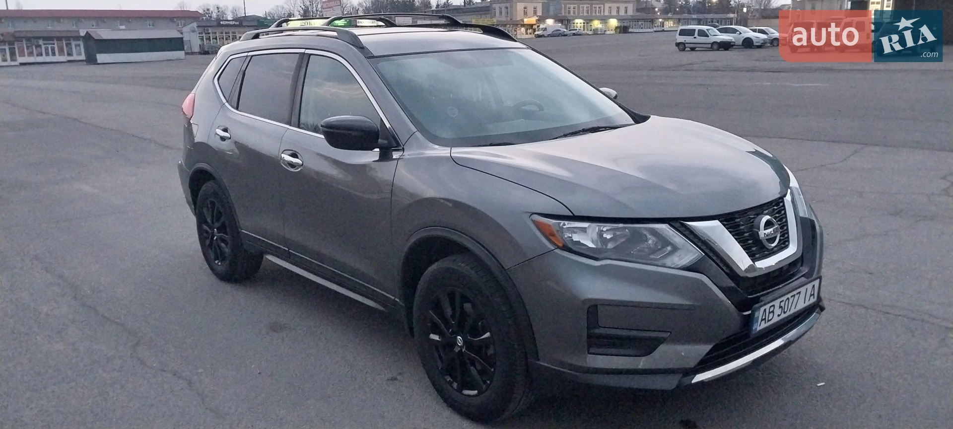 2017 Nissan Rogue - мініатюра 2