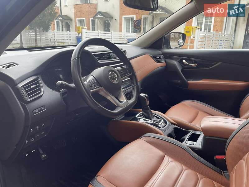 Внедорожник / Кроссовер Nissan Rogue 2017 в Коломые