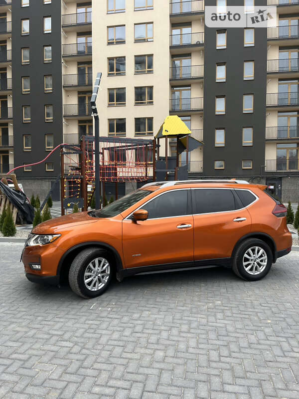 Внедорожник / Кроссовер Nissan Rogue 2018 в Ивано-Франковске