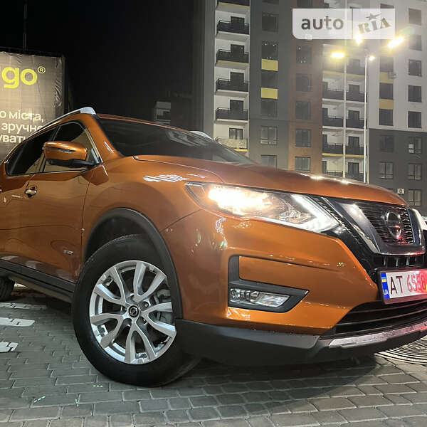 Внедорожник / Кроссовер Nissan Rogue 2018 в Ивано-Франковске