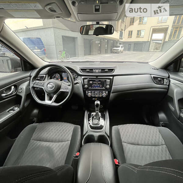 Внедорожник / Кроссовер Nissan Rogue 2018 в Ивано-Франковске