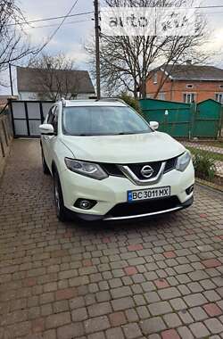 Позашляховик / Кросовер Nissan Rogue 2014 в Львові