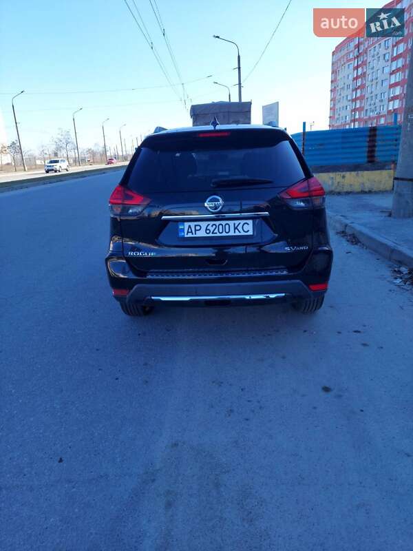 Внедорожник / Кроссовер Nissan Rogue 2017 в Запорожье