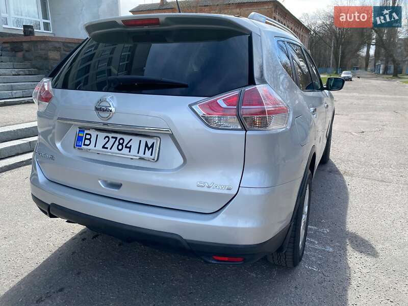 Внедорожник / Кроссовер Nissan Rogue 2016 в Кременчуге