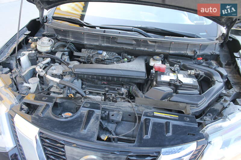 Позашляховик / Кросовер Nissan Rogue 2017 в Києві