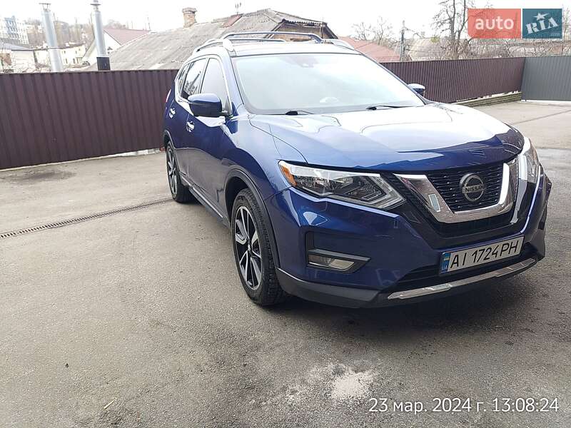 Внедорожник / Кроссовер Nissan Rogue 2019 в Киеве