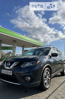 Внедорожник / Кроссовер Nissan Rogue 2015 в Киеве