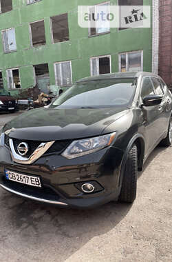 Позашляховик / Кросовер Nissan Rogue 2015 в Чернігові