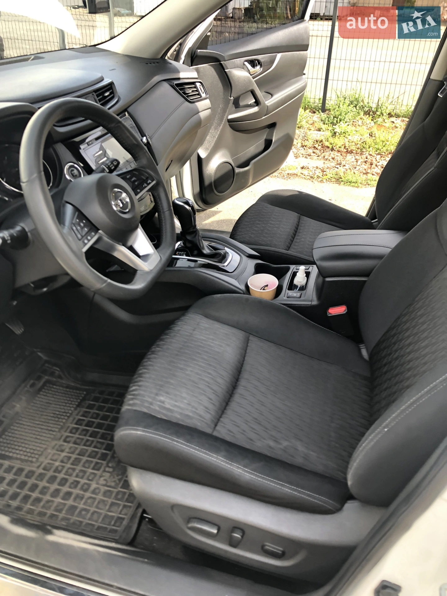 2017 Nissan Rogue - мініатюра 28