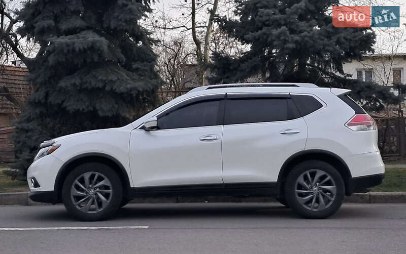 Позашляховик / Кросовер Nissan Rogue 2015 в Миколаєві