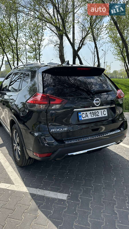 Позашляховик / Кросовер Nissan Rogue 2017 в Києві