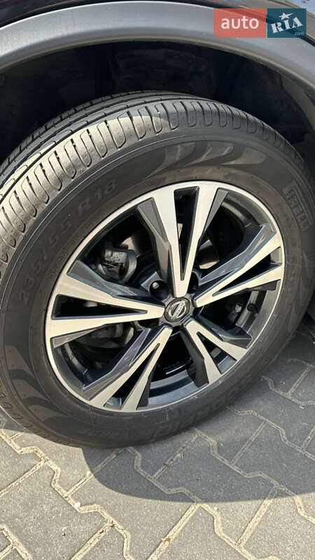 Позашляховик / Кросовер Nissan Rogue 2017 в Києві