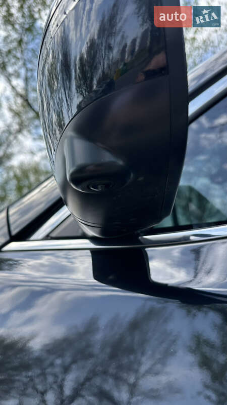 Позашляховик / Кросовер Nissan Rogue 2017 в Києві