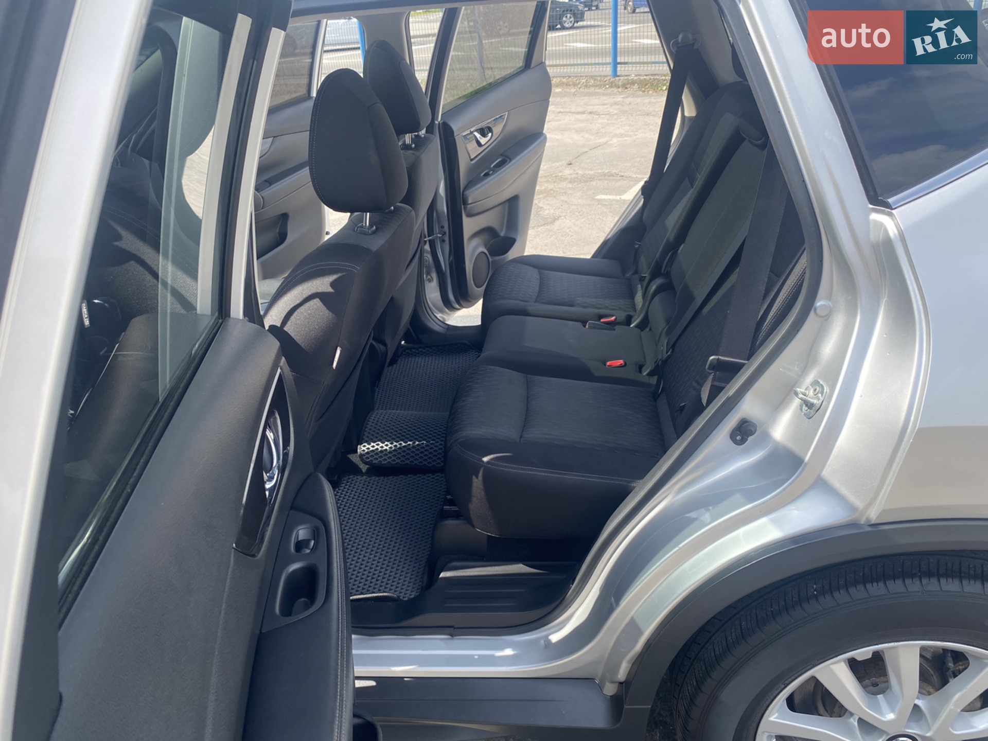 2018 Nissan Rogue - мініатюра 29
