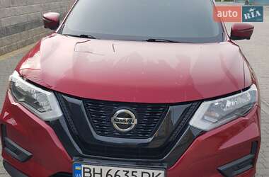 Внедорожник / Кроссовер Nissan Rogue 2018 в 