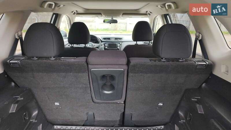 Внедорожник / Кроссовер Nissan Rogue 2018 в Запорожье