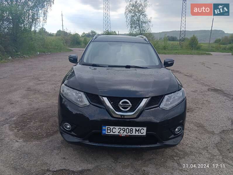 Позашляховик / Кросовер Nissan Rogue 2013 в Новому Розділі