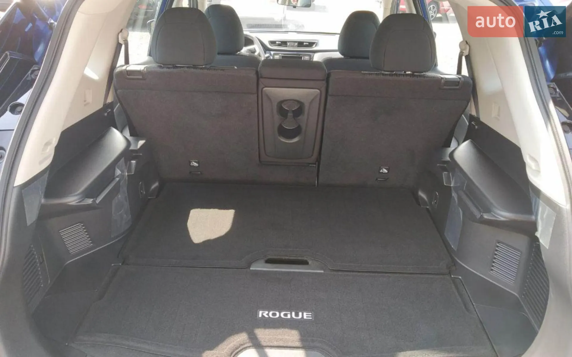2019 Nissan Rogue - мініатюра 8