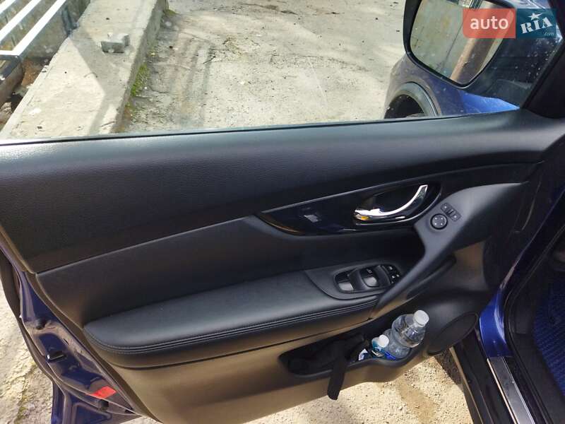 Позашляховик / Кросовер Nissan Rogue 2018 в Вінниці