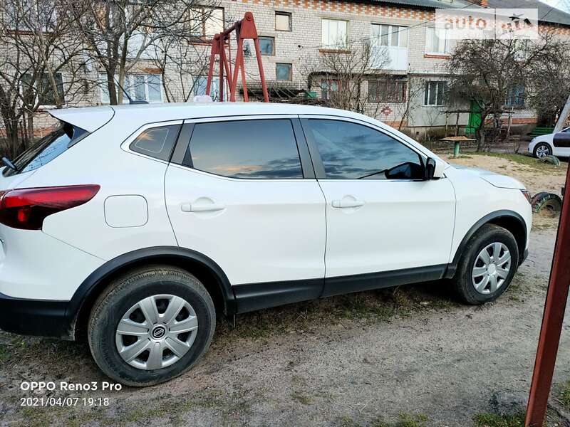 Внедорожник / Кроссовер Nissan Rogue 2019 в Хорошеве