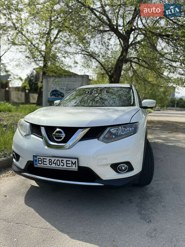 Внедорожник / Кроссовер Nissan Rogue 2014 в Николаеве