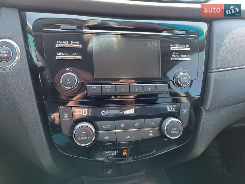 Позашляховик / Кросовер Nissan Rogue 2017 в Врадіївці