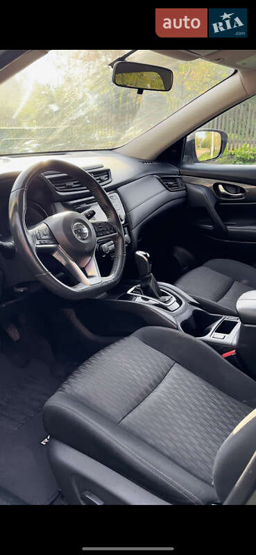 Позашляховик / Кросовер Nissan Rogue 2016 в Івано-Франківську