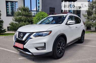 Внедорожник / Кроссовер Nissan Rogue 2019 в Киеве