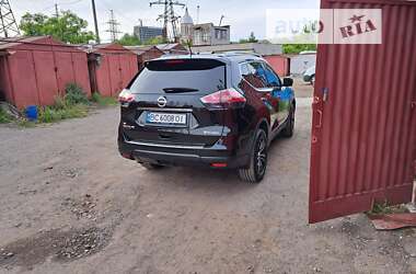 Позашляховик / Кросовер Nissan Rogue 2016 в Львові