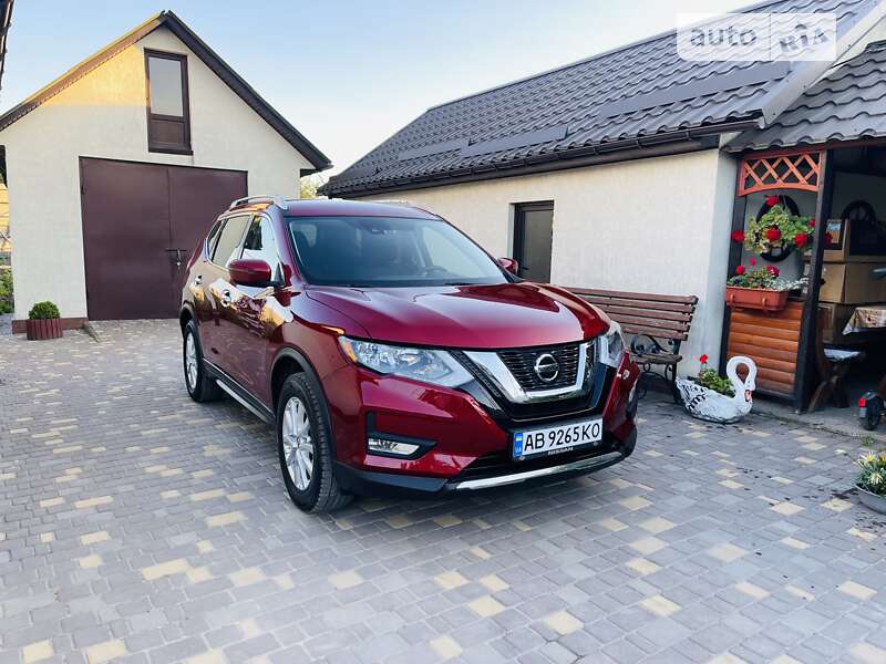 Внедорожник / Кроссовер Nissan Rogue 2018 в Киеве