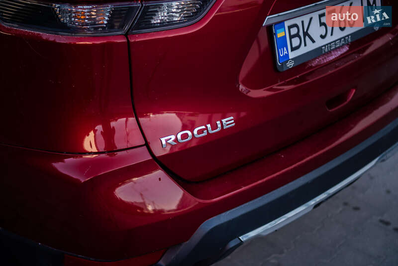 Позашляховик / Кросовер Nissan Rogue 2018 в Рівному
