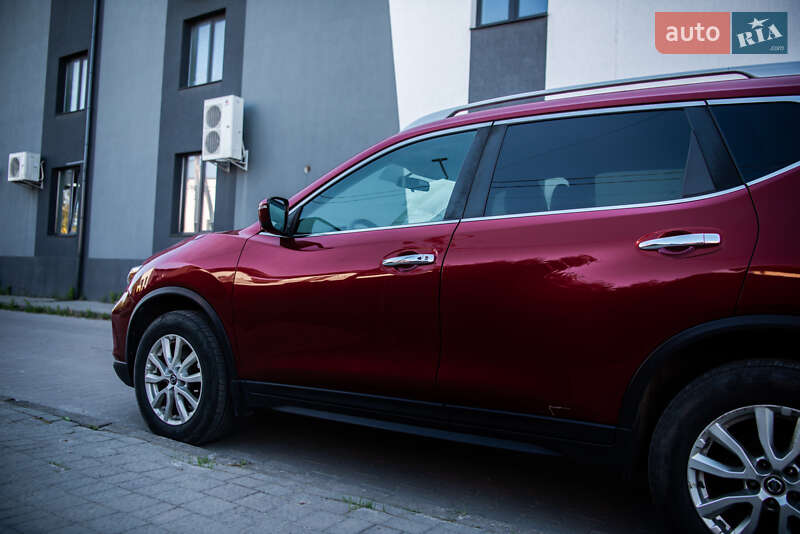 Позашляховик / Кросовер Nissan Rogue 2018 в Рівному