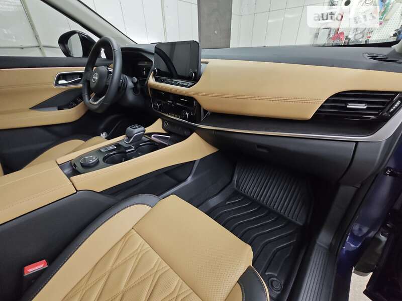 Внедорожник / Кроссовер Nissan Rogue 2022 в Харькове