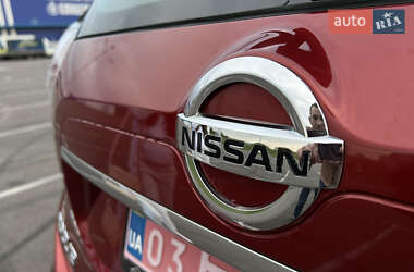 Внедорожник / Кроссовер Nissan Rogue 2015 в 