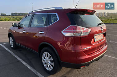 Внедорожник / Кроссовер Nissan Rogue 2015 в 