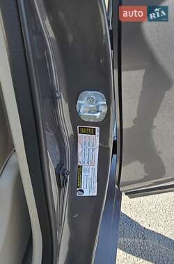 Внедорожник / Кроссовер Nissan Rogue 2014 в 
