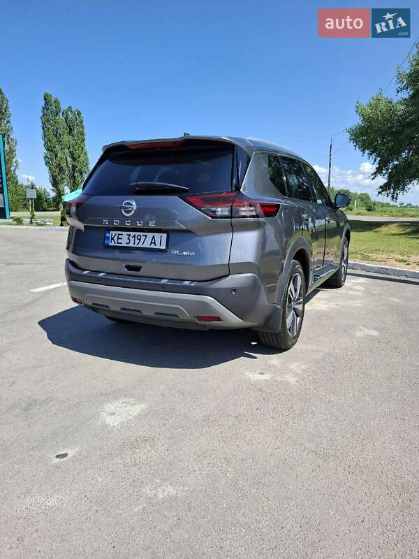 Позашляховик / Кросовер Nissan Rogue 2021 в Дніпрі